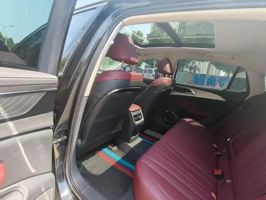 Hongqi H5 Hongqi H5 2024 2.0T Automatic Intelligent Connection Flagship Chang Edition 2024 — миниатюра 2