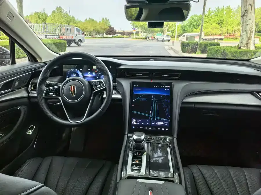 Hongqi H5 Hongqi H5 2023 2.0T Automatic Intelligent Connected Flag Edition 2024 — миниатюра 3