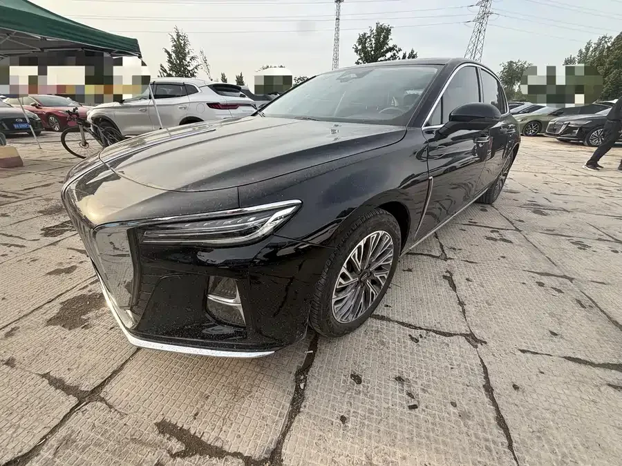Hongqi H5 2025