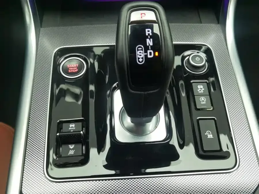 Jaguar XEL 2023 2.0T 250PS R-DYNAMIC S aggressive sports version 2023 — миниатюра 4