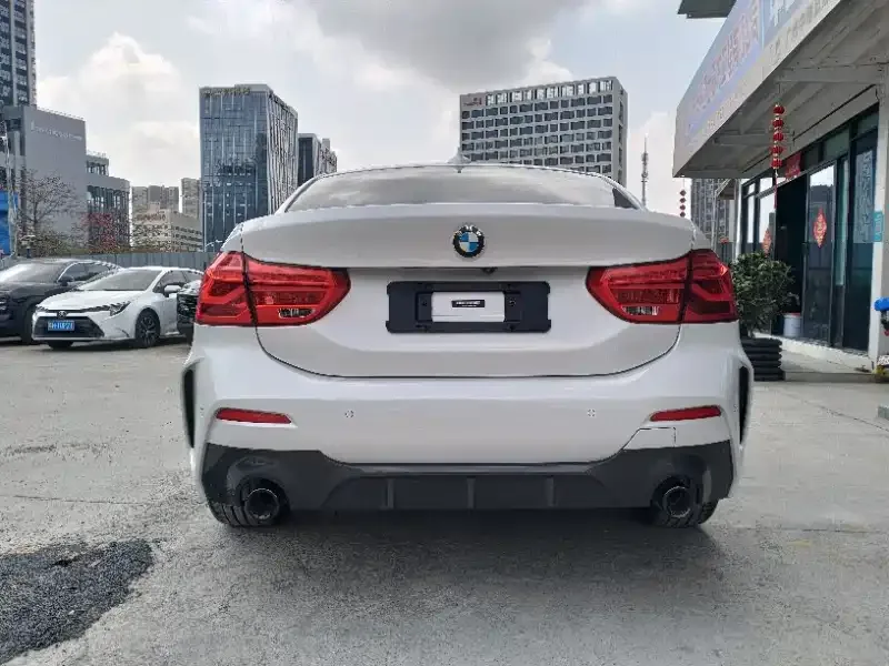 BMW 1 Series BMW 1 Series 2022 120i M Sport Night Edition 2023 — миниатюра 5