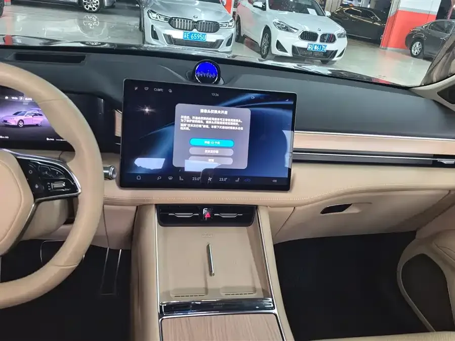 AITO M5 M5 2025 Extended Range Ultra 4WD Edition 2025 — миниатюра 4