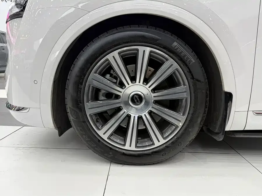 AITO M8 Wenjie M8 2025 Extended Range Max+ Version 53.4kWh 5-Seat Version (192-line LiDAR) 2025 — миниатюра 3