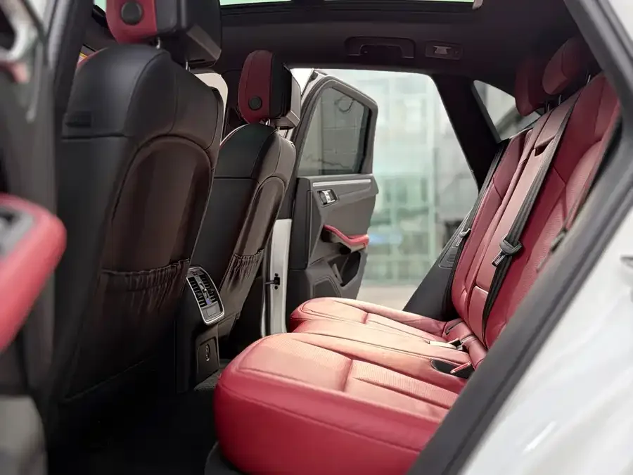 Porsche Macan Macan 2022 Macan 2.0T 2022 — миниатюра 3