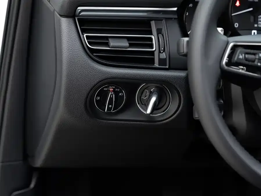 Porsche Macan Macan 2022 Macan 2.0T 2023 — миниатюра 5