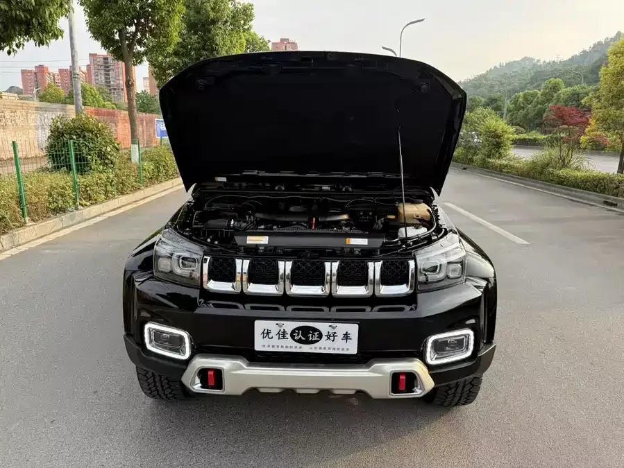 BAIC BJ40 Beijing Off-road BJ40 2023 2.0T Automatic 4WD City Hunter Edition Knight Edition 2022 — миниатюра 5