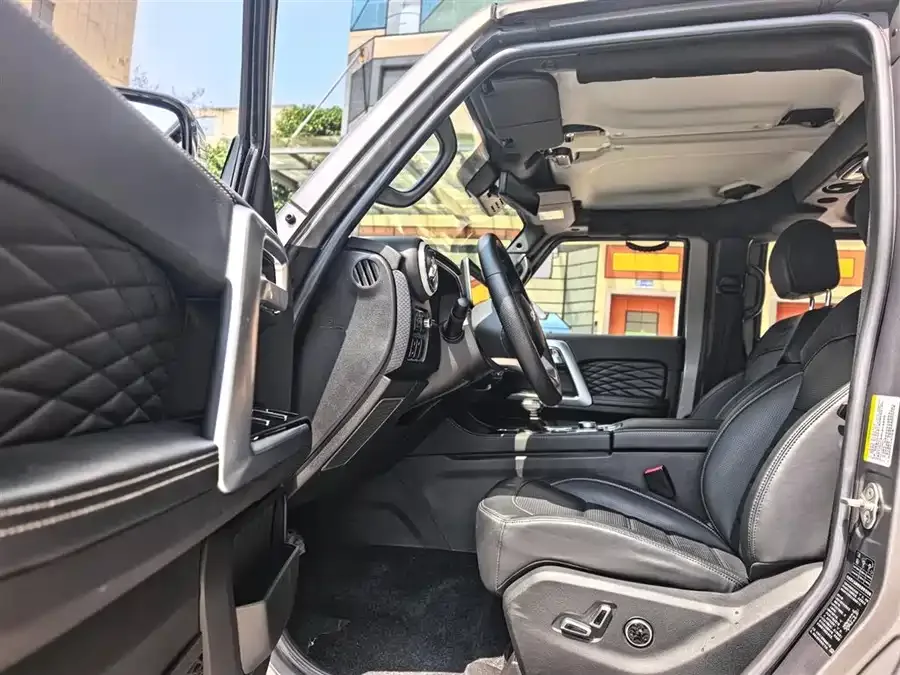 BAIC BJ40 Beijing Off-road BJ40 2023 2.0T Automatic 4WD Touring Tower Champion Edition 2023 — миниатюра 2