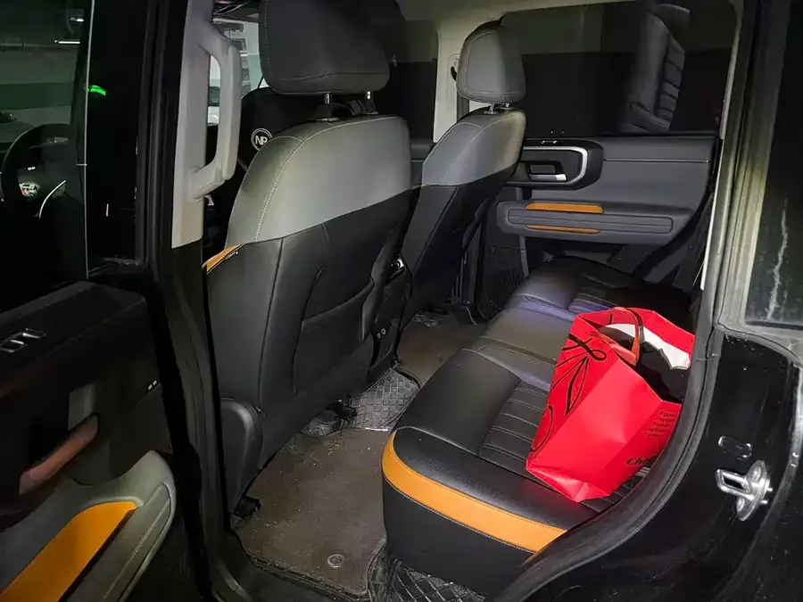 BAIC BJ40 Beijing Off-road BJ40 2024 2.0T New City Hunter Edition Knight Type 2024 — миниатюра 3