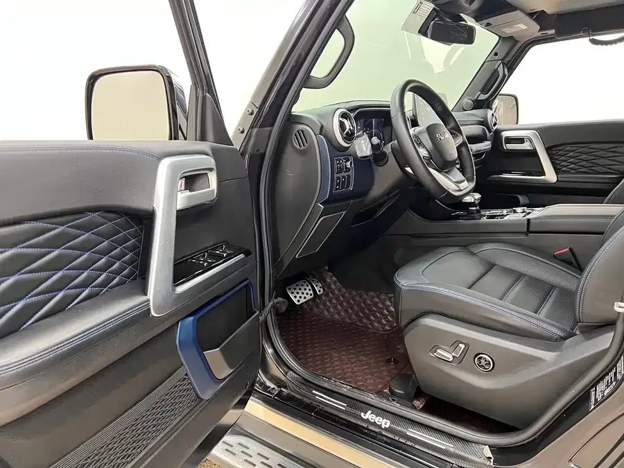 BAIC BJ40 Beijing Off-road BJ40 2023 2.0D Automatic 4WD Blade Hero Edition Knight Edition 2023 — миниатюра 4