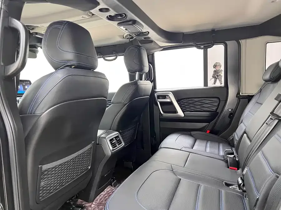 BAIC BJ40 Beijing Off-road BJ40 2023 2.0D Automatic 4WD Blade Hero Edition Knight Edition 2023 — миниатюра 5