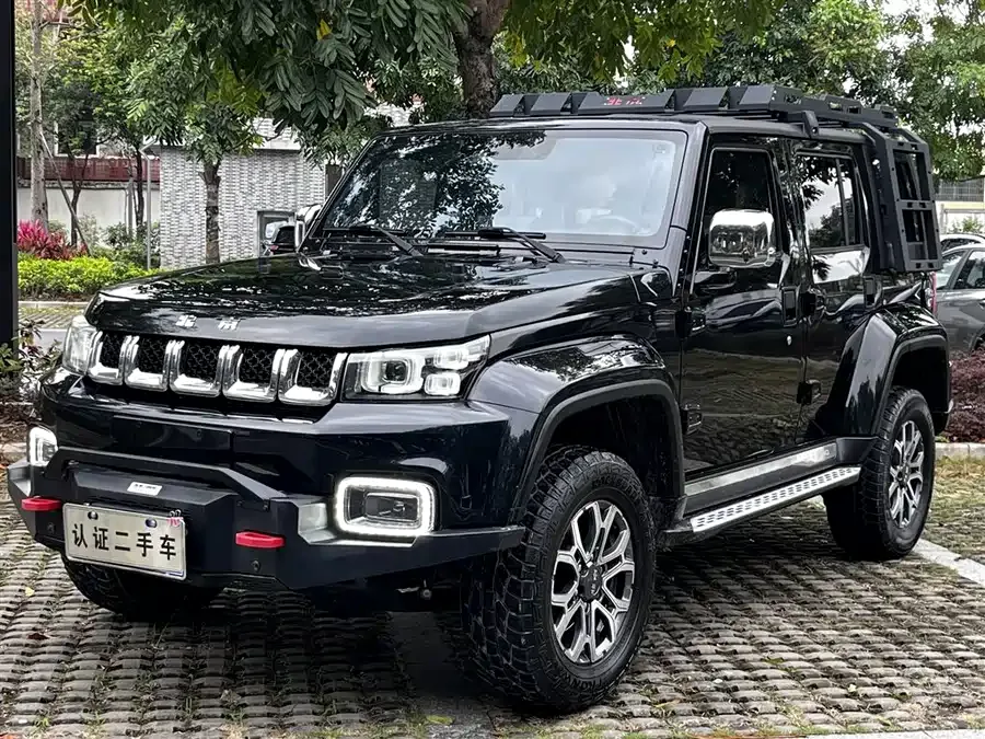 BAIC BJ40 Beijing Off-road BJ40 2023 2.0T Automatic 4WD City Hunter Edition Knight Edition 2023 — миниатюра 4
