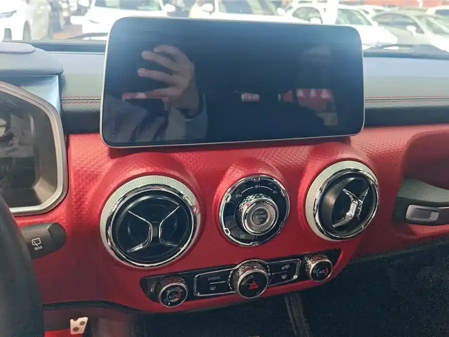 BAIC BJ40 Beijing Off-road BJ40 2023 2.0T Automatic 4WD City Hunter Edition Knight Edition 2022 — миниатюра 4