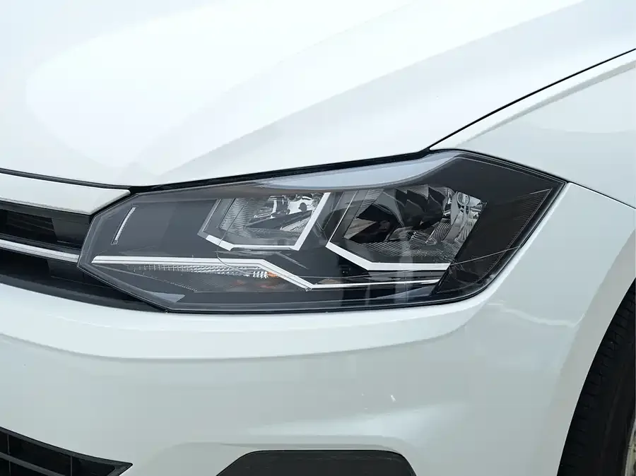 Volkswagen Polo Polo 2023 facelift Plus 1.5L Automatic Indulgence Edition 2023 — миниатюра 5