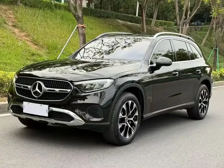 Mercedes-Benz GLC-Class 2025