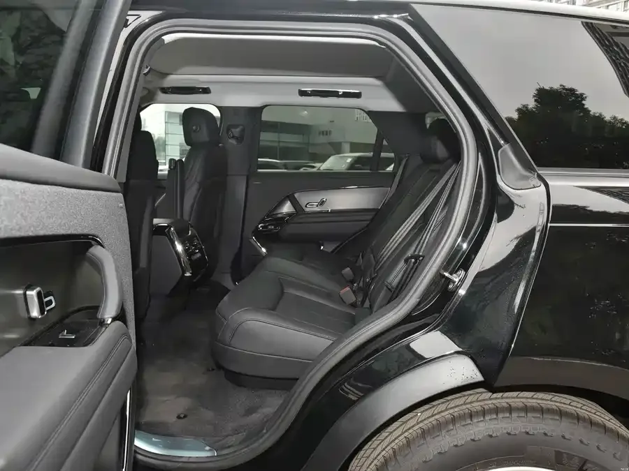 Land Rover Range Rover Sport Range Rover Sport 2024 360PS S 2024 — миниатюра 3