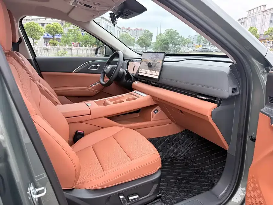 Haval H6L Haval H6L 2026 2.0T Ultra 2025 — миниатюра 3