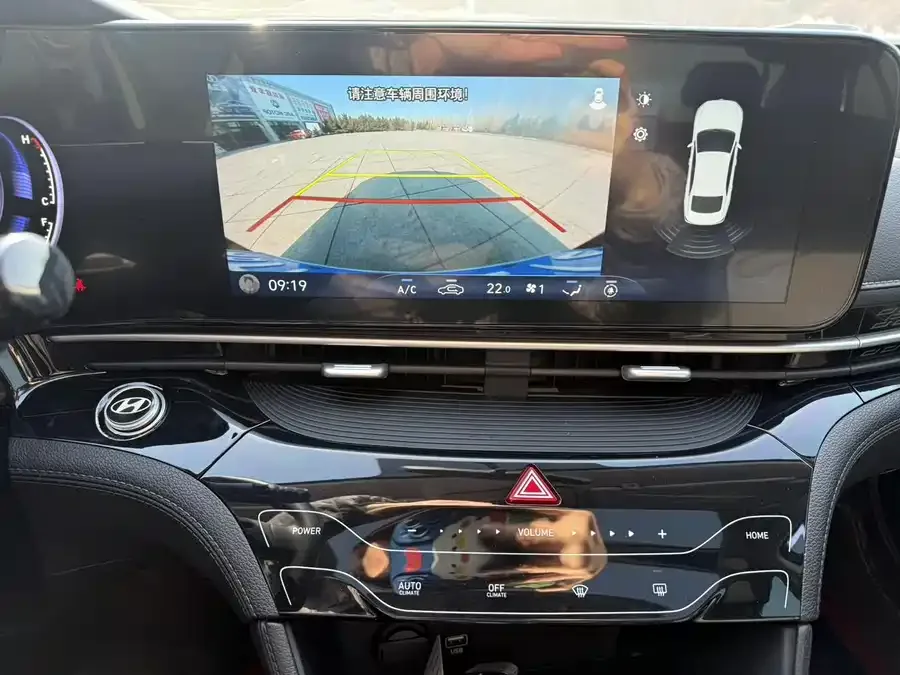 Hyundai Mistra Mingtu 2021 1.8L CVT GLX Elite Edition 2023 — миниатюра 2