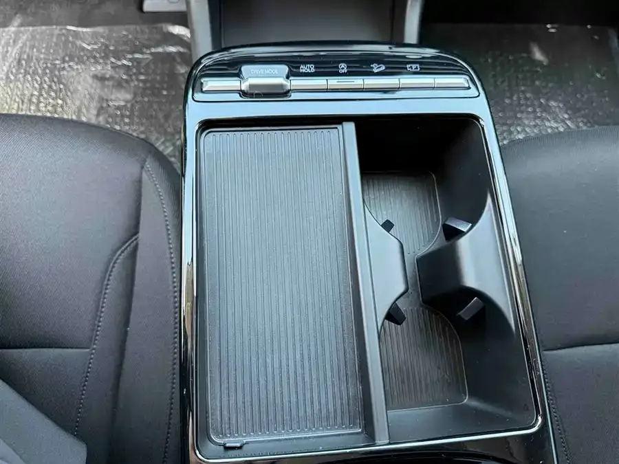 Hyundai tucson l 2025 Tucson L 1.5T Elite Edition 2025 — миниатюра 5