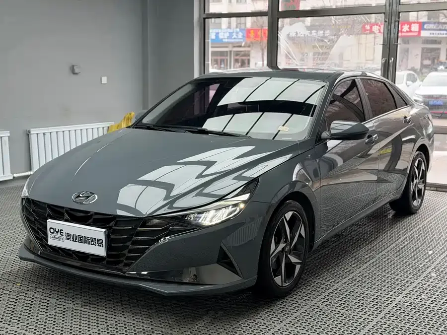 Hyundai Elantra 2023