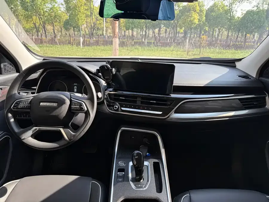 Haval H6 Haval H6 2023 National Fashion Edition 1.5T Automatic Urban Edition 2023 — миниатюра 2