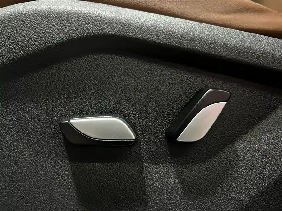 Geely Vision X6 Vision X6 2021 PRO 1.4T Automatic Premium Edition 2022 — миниатюра 3