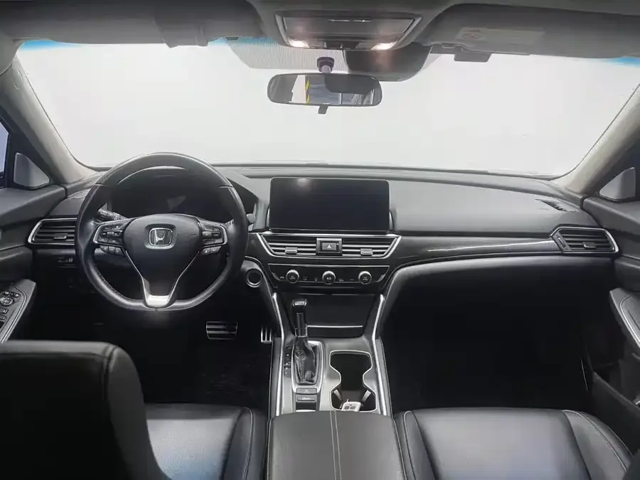 Honda Accord 2022 Accord 260TURBO Fantasy Night Premium Edition 2022 — миниатюра 2