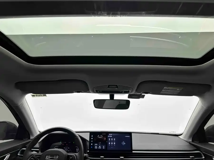 Geely Emgrand Emgrand 2022 4th Generation 1.5L CVT Premium Edition 2023 — миниатюра 4