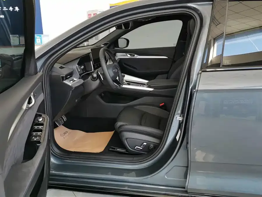 Geely Xingrui Xingrui 2024 2.0TD Xiaohan Edition 2025 — миниатюра 3