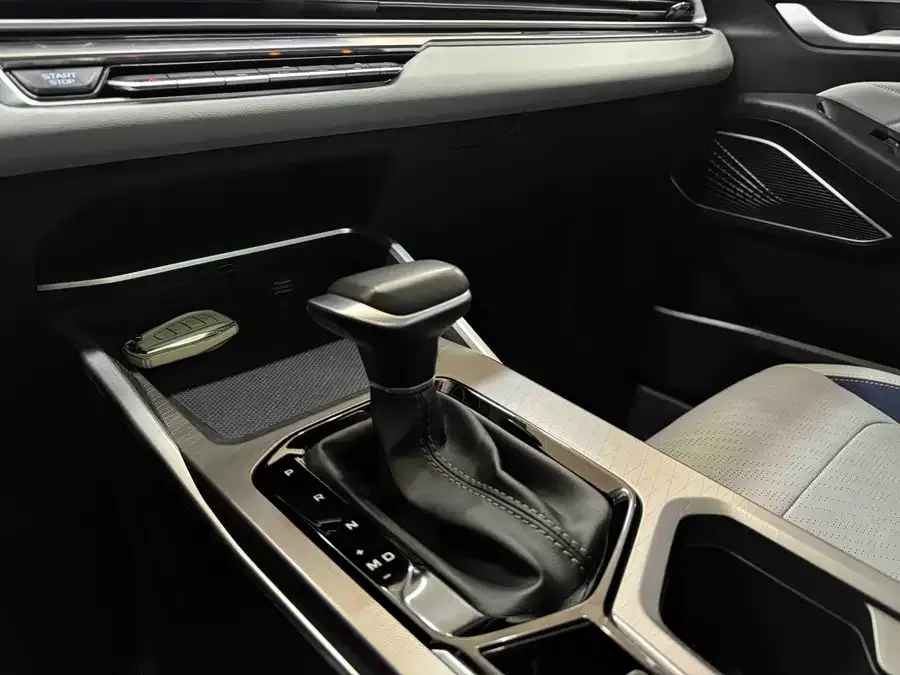 Geely Emgrand Emgrand 2022 4th Generation 1.5L CVT Flagship Model 2022 — миниатюра 4