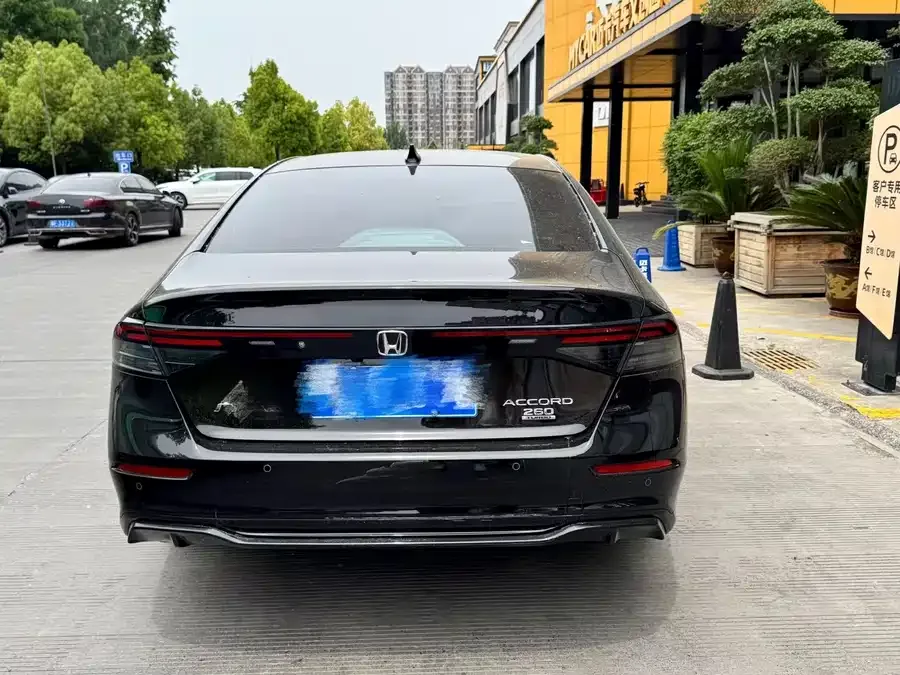 Honda Accord Accord 2025 Sports Series 260TURBO Luxury Edition 2025 — миниатюра 5