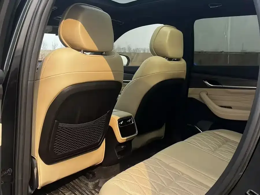 Geely Monjaro Geely Xingyue L 2026 Oriental Yao 2.0TD Automatic Sky Edition 2026 — миниатюра 2