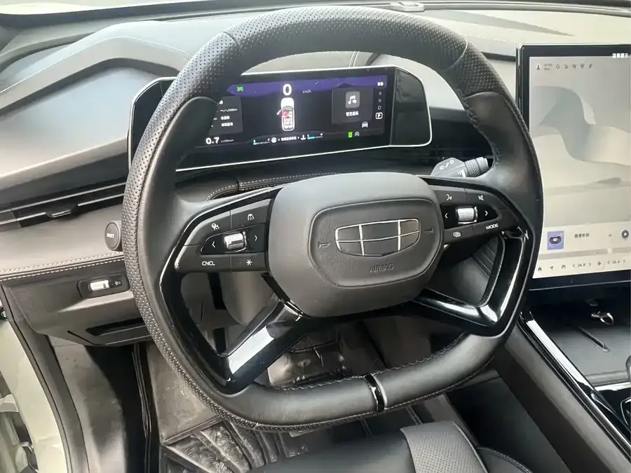 Geely Atlas 2023 Boyue Boyue COOL 1.5TD Smart Link 2024 — миниатюра 3
