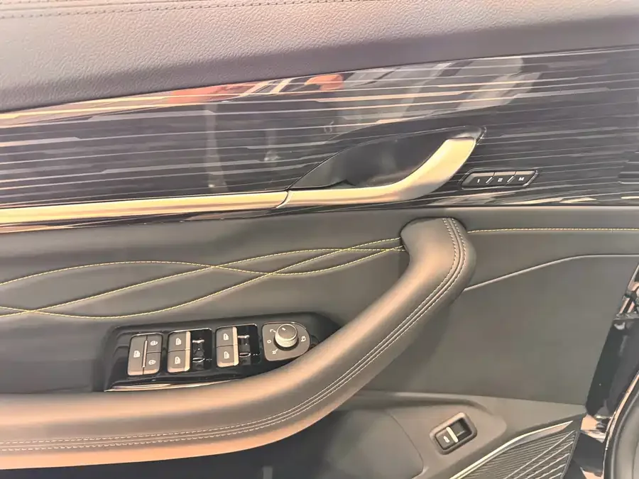 Geely Monjaro Xingyue L 2024 2.0TD DCT EVO 2WD Changfeng Edition 2026 — миниатюра 3