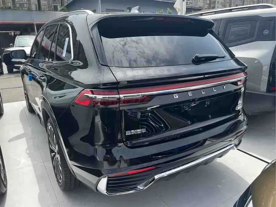 Geely Monjaro Geely Xingyue L 2026 Oriental Yao 2.0TD Automatic Sky Edition 2026 — миниатюра 2