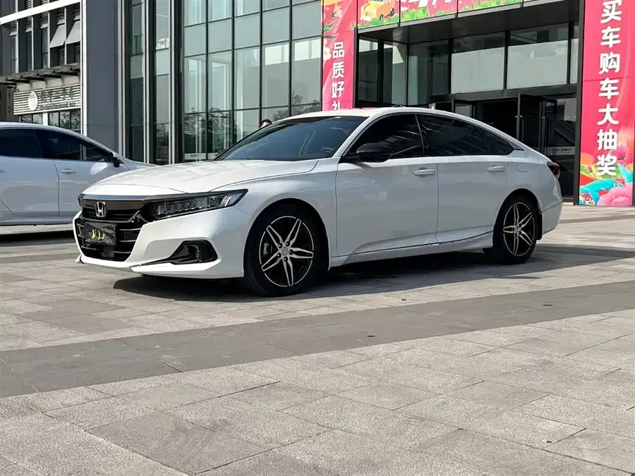 Honda Accord 2022 Accord 260TURBO Fantasy Night Premium Edition 2022 — фото 1, купить с доставкой в Москву