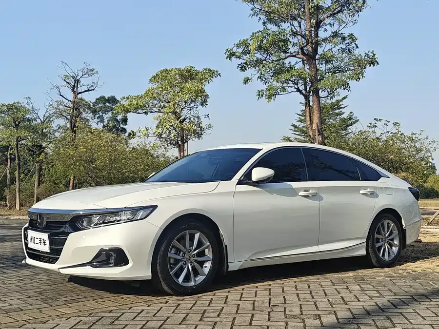 Honda Accord Accord 2022 260TURBO Deluxe Edition 2022 — фото 1, купить с доставкой в Москву