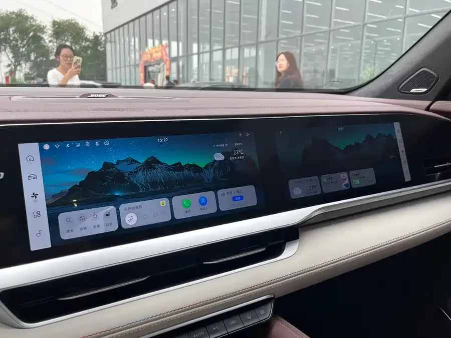 Geely Monjaro Xingyue L 2021 2.0TD High-power Automatic 4WD Flagship Model 2023 — миниатюра 3