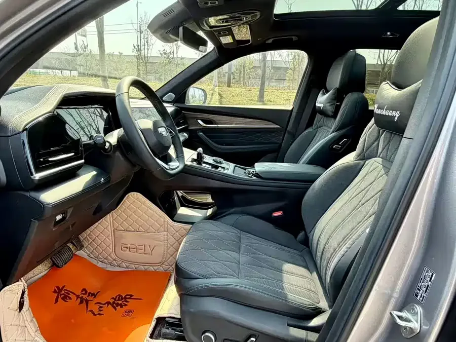Geely Monjaro Xingyue L 2025 Dongfangyao 2.0TD Automatic Star-gazing Edition 2025 — миниатюра 5