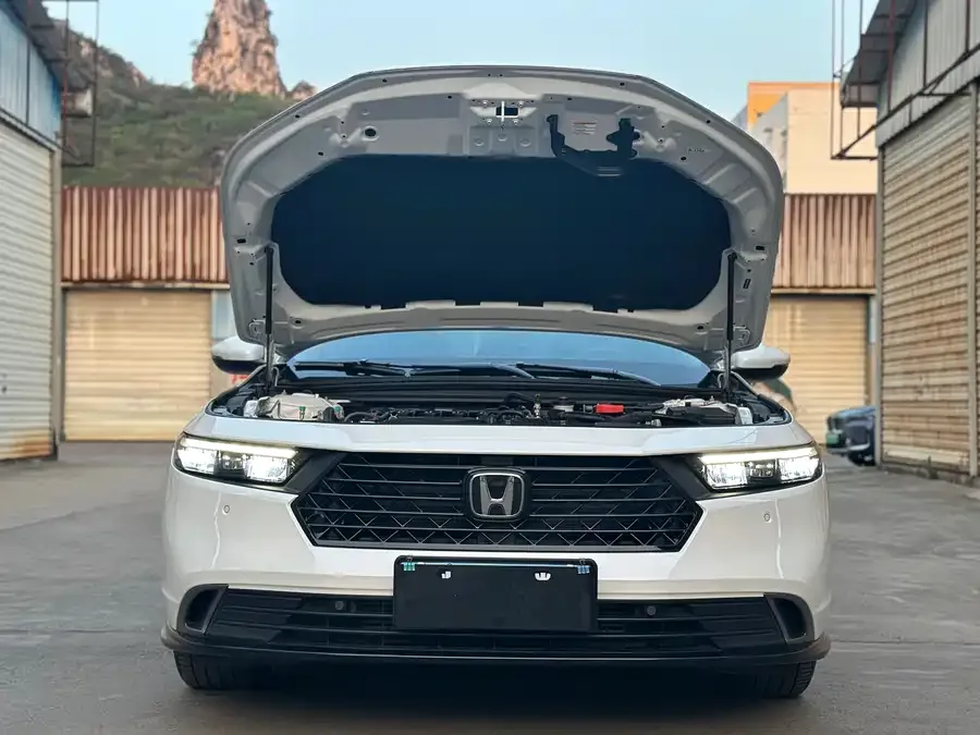 Honda Accord Accord 2025 260TURBO Premium Edition 2025 — миниатюра 3