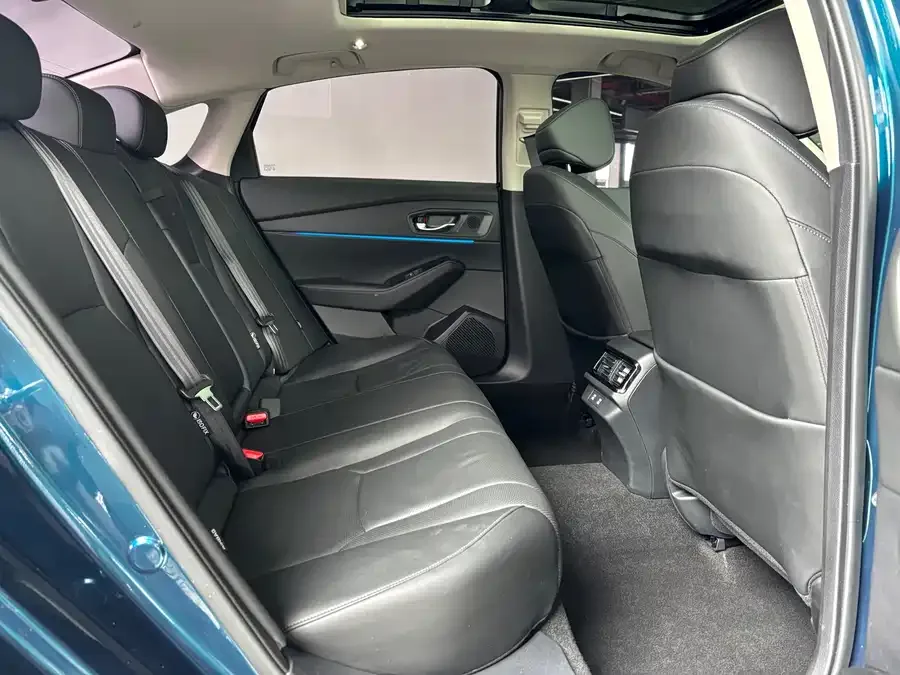 Honda Accord Accord 2023 260TURBO Excellence Edition 2024 — миниатюра 2