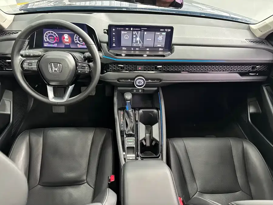 Honda Accord Accord 2023 260TURBO Excellence Edition 2024 — миниатюра 3