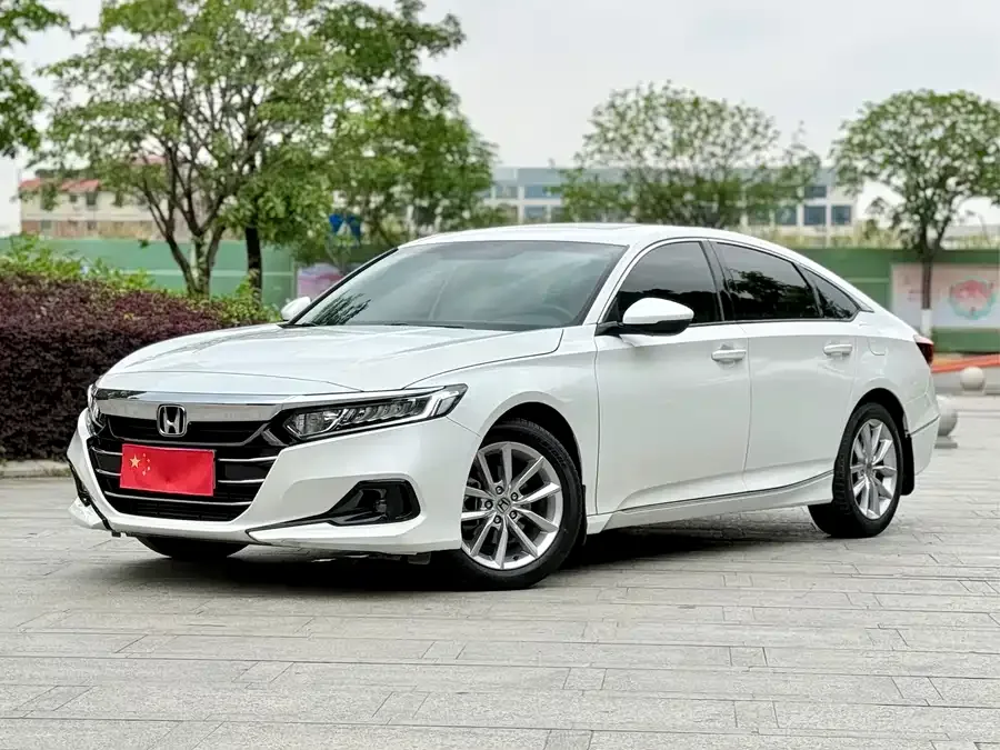 Honda Accord Accord 2022 260TURBO Deluxe Edition 2022 — фото 1, купить с доставкой в Москву