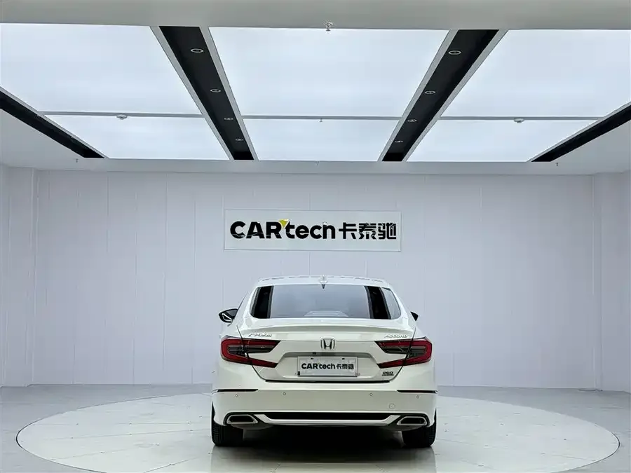 Honda Accord Accord 2022 260TURBO Deluxe Edition 2022 — миниатюра 4