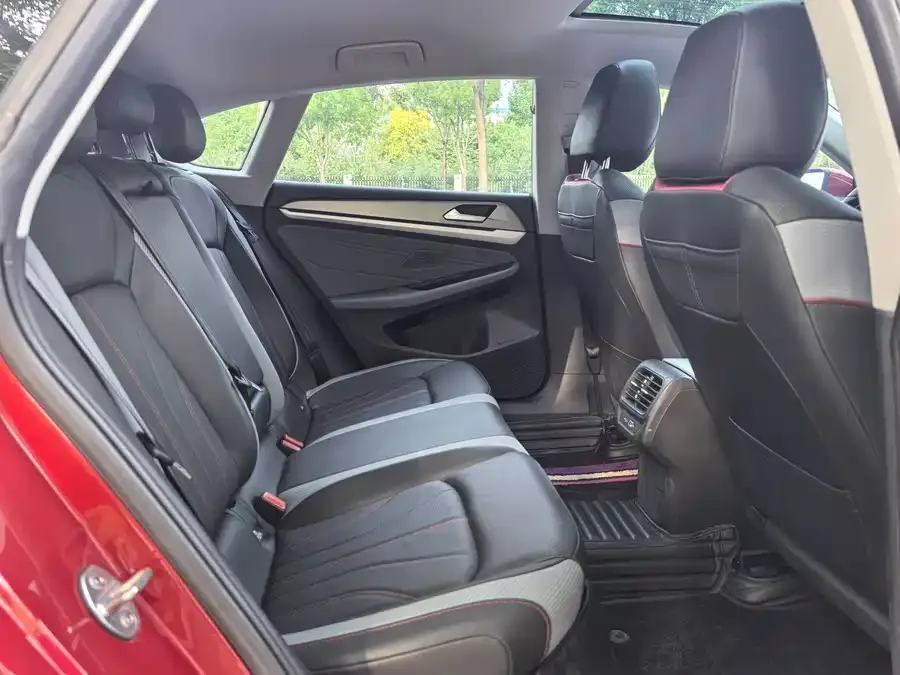 Volkswagen Lamando 2024 Lingdu Lingdu L 280TSI DSG Cool Edition 2024 — миниатюра 3