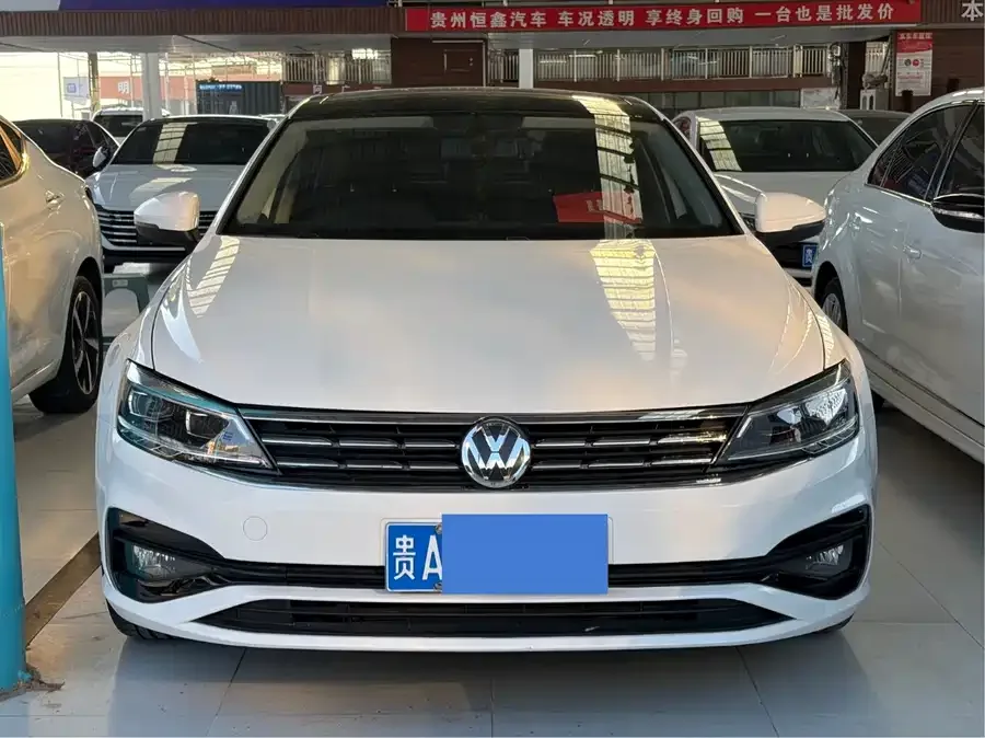 Volkswagen Lamando Lingdu 2021 280TSI DSG Comfort Edition 2022 — фото 1, купить с доставкой в Москву