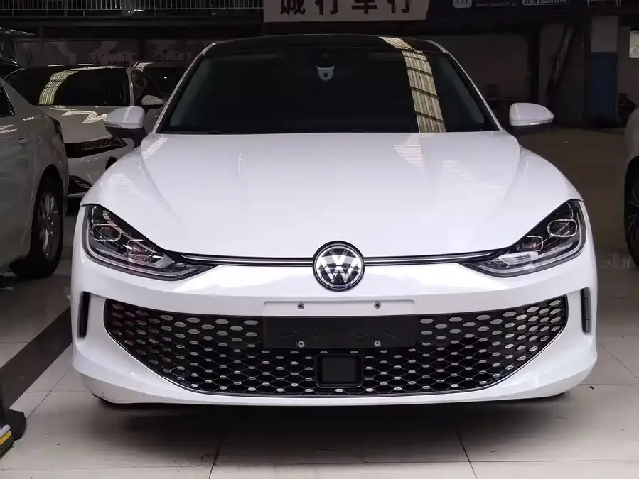 Volkswagen Lamando Lingdu 2023 Lingdu L 280TSI DSG Hot Edition 2023 — фото 1, купить с доставкой в Москву