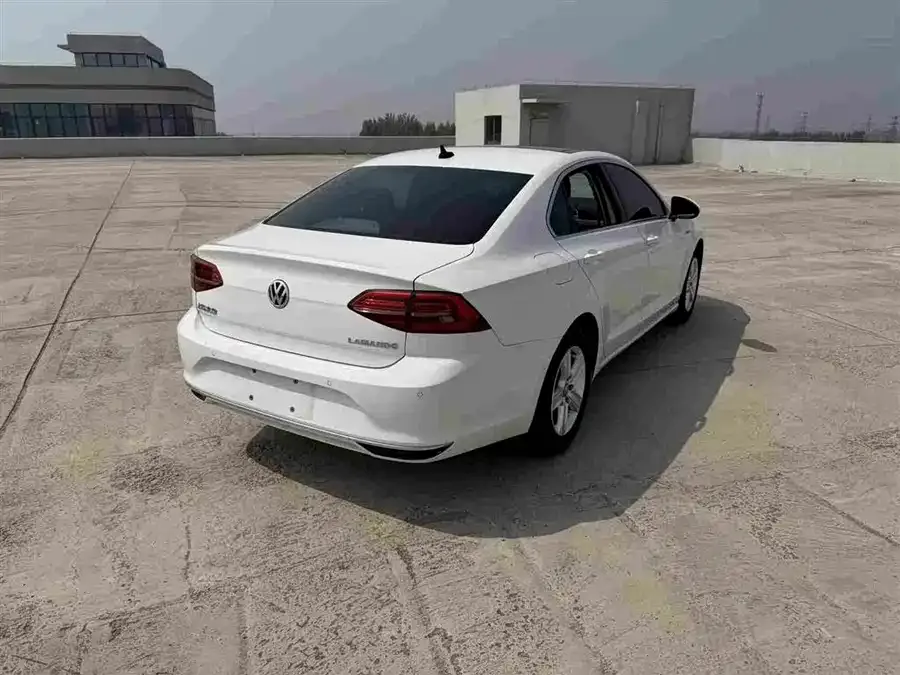 Volkswagen Lamando Lingdu 2021 230TSI DSG Fashion Edition 2022 — миниатюра 3