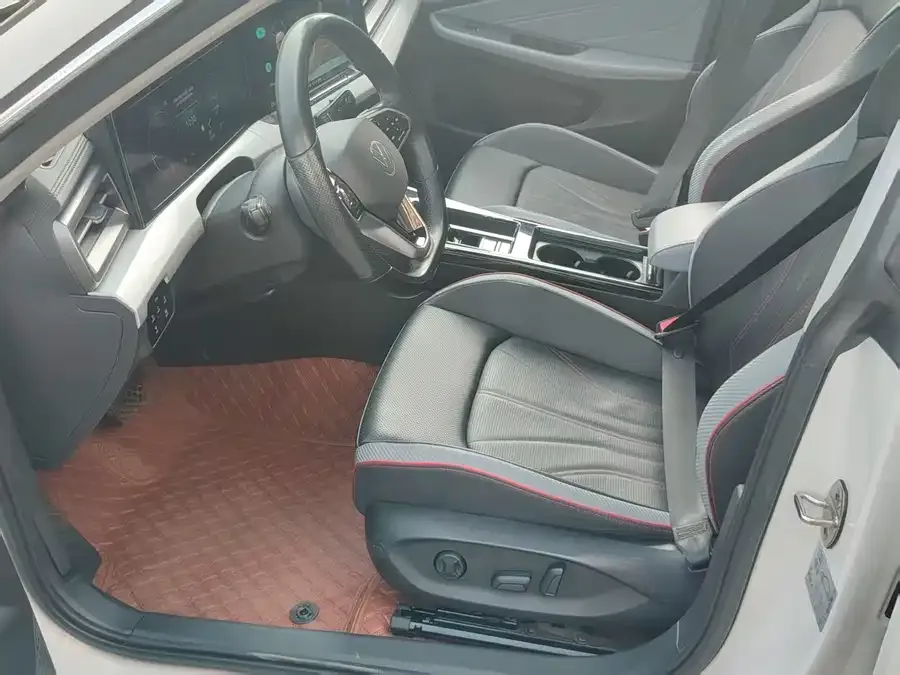 Volkswagen Lamando 2023 Lingdu Lingdu L 280TSI DSG Cool Edition 2023 — миниатюра 4