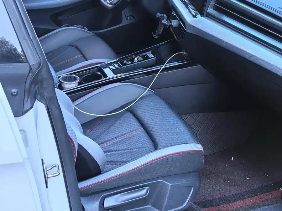 Volkswagen Lamando 2022 Lingdu Lingdu L 280TSI DSG Cool Edition 2022 — миниатюра 3