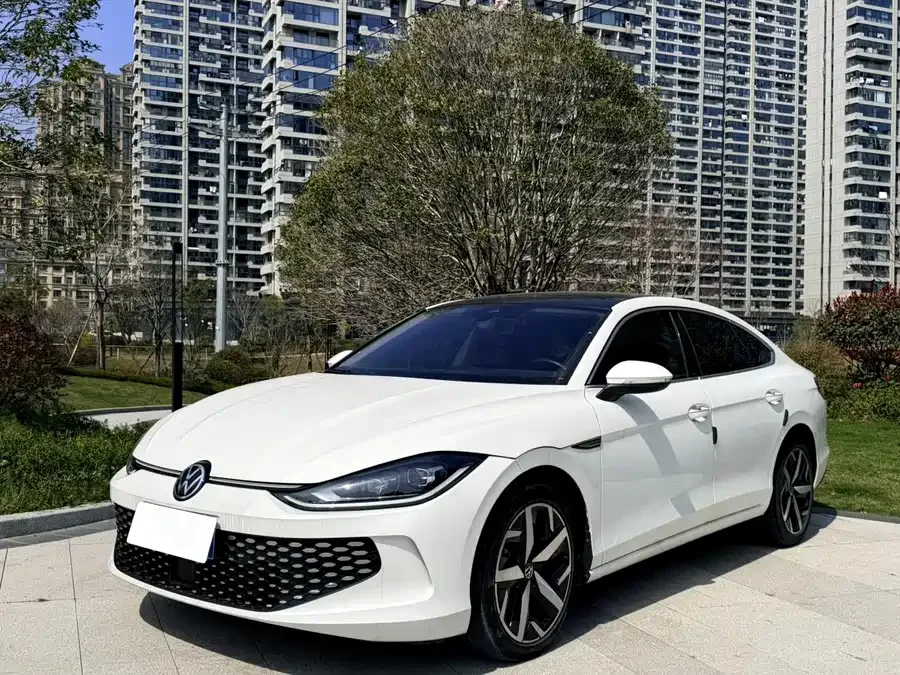 Volkswagen Lamando 2023 Lingdu Lingdu L 280TSI DSG Cool Edition 2023 — фото 1, купить с доставкой в Москву